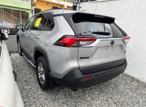 Toyota RAV4 XLE
