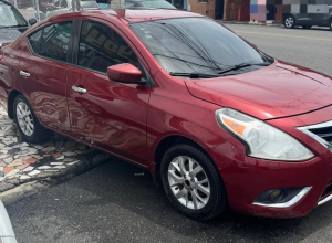 Nissan Versa Básico