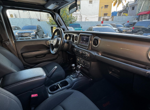 Jeep Wrangler Sahara Unlimited