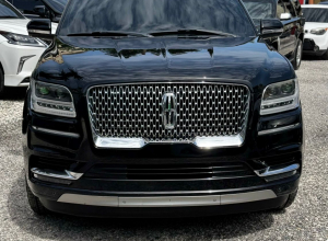 Lincoln Navigator Reserve