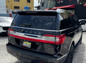 Lincoln Navigator Reserve