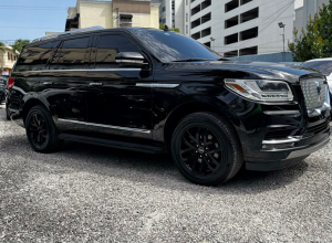 Lincoln Navigator Reserve