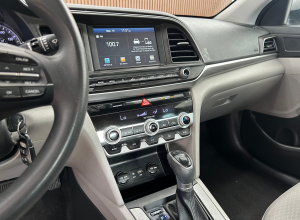 Hyundai Elantra Limited