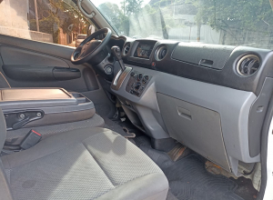 Nissan Caravan Básico