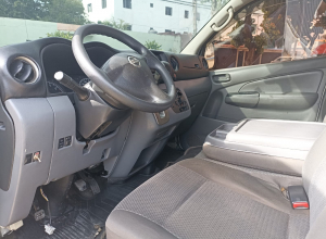 Nissan Caravan Básico