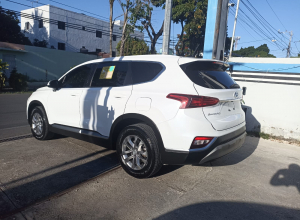 Hyundai Santa Fe SE