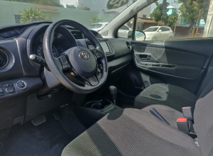 Toyota Vitz Básico