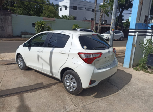 Toyota Vitz Básico