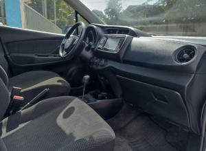 Toyota Vitz Básico