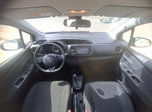 Toyota Vitz Básico