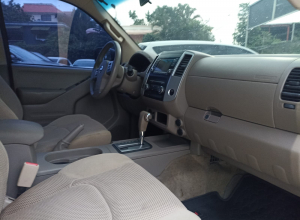 Nissan Pathfinder SV