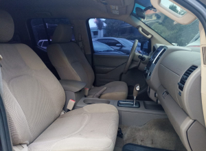 Nissan Pathfinder SV