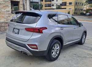 Hyundai Santa Fe SEL