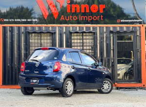 Nissan March Básico