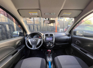 Nissan March Básico
