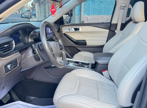 Ford Explorer Platinum