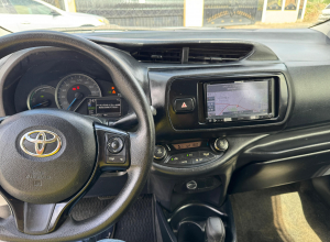 Toyota Vitz Básico