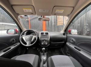 Nissan March Básico