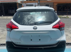 Nissan Kicks SV