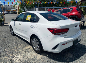 Kia Rio EX