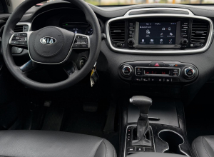 Kia Sorento LX