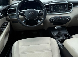 Kia Sorento LX