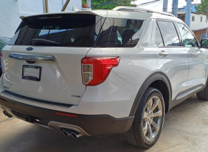 Ford Explorer Platinum