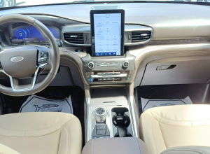 Ford Explorer Platinum