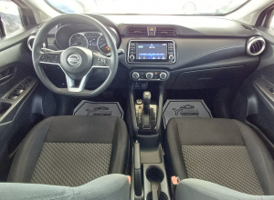 Nissan Versa SE