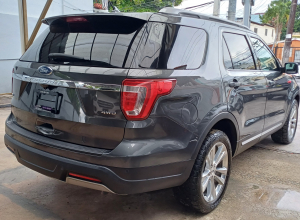 Ford Explorer XLT