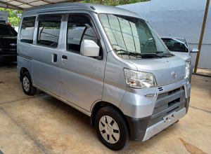 Toyota Pixis Basico