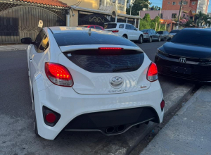Hyundai Veloster Básico
