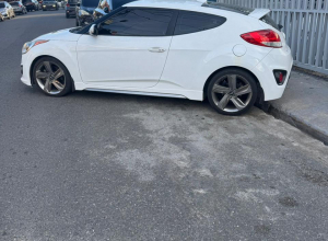 Hyundai Veloster Básico
