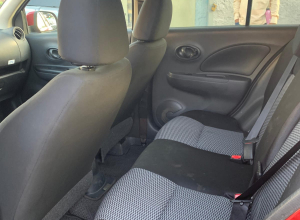 Nissan March Básico