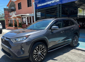 Toyota RAV4 XLE