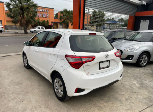 Toyota Vitz Básico