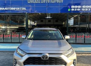 Toyota RAV4 LE