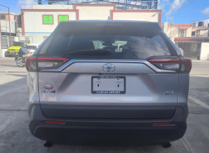 Toyota RAV4 XLE Premium