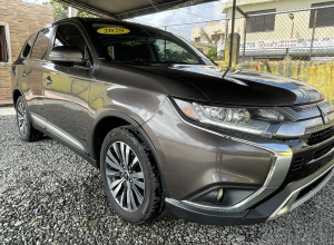 Mitsubishi Outlander SE