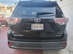 Toyota Highlander LE