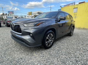 Toyota Highlander XLE