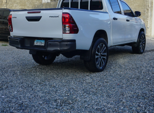 Toyota Hilux Básico