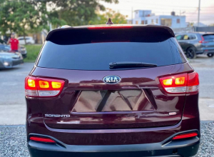 Kia Sorento LX