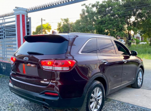 Kia Sorento LX