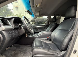 Toyota Highlander LE Plus