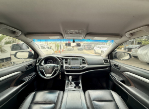 Toyota Highlander LE Plus