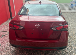 Nissan Versa SV