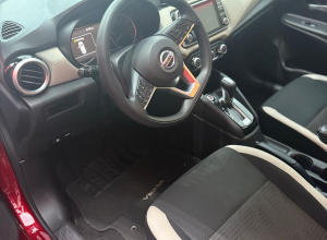 Nissan Versa SV