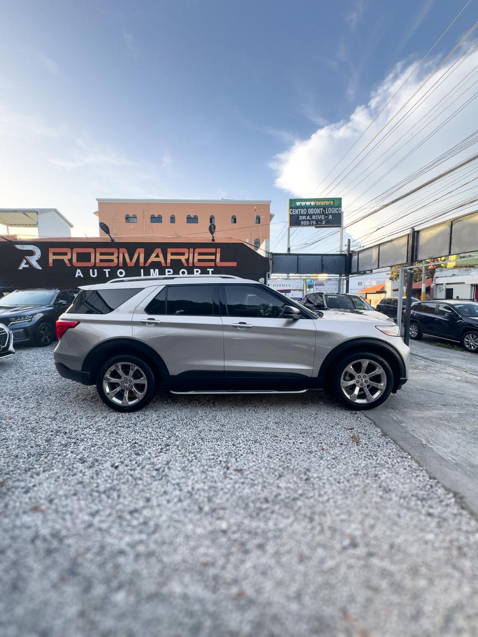 Ford Explorer Platinum