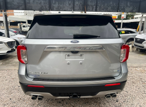 Ford Explorer Platinum